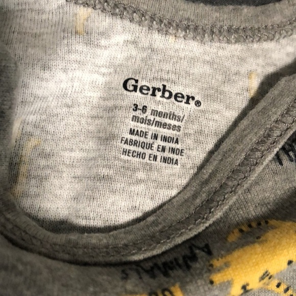 Set of 5 Gerber Onesies Camo/Wild Theme - Picture 6 of 12